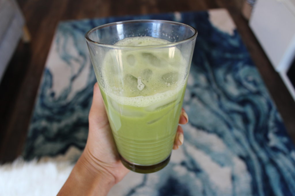 How to Shake Iced Matcha Latte in a Bottle - Enjoy Encha in Office 